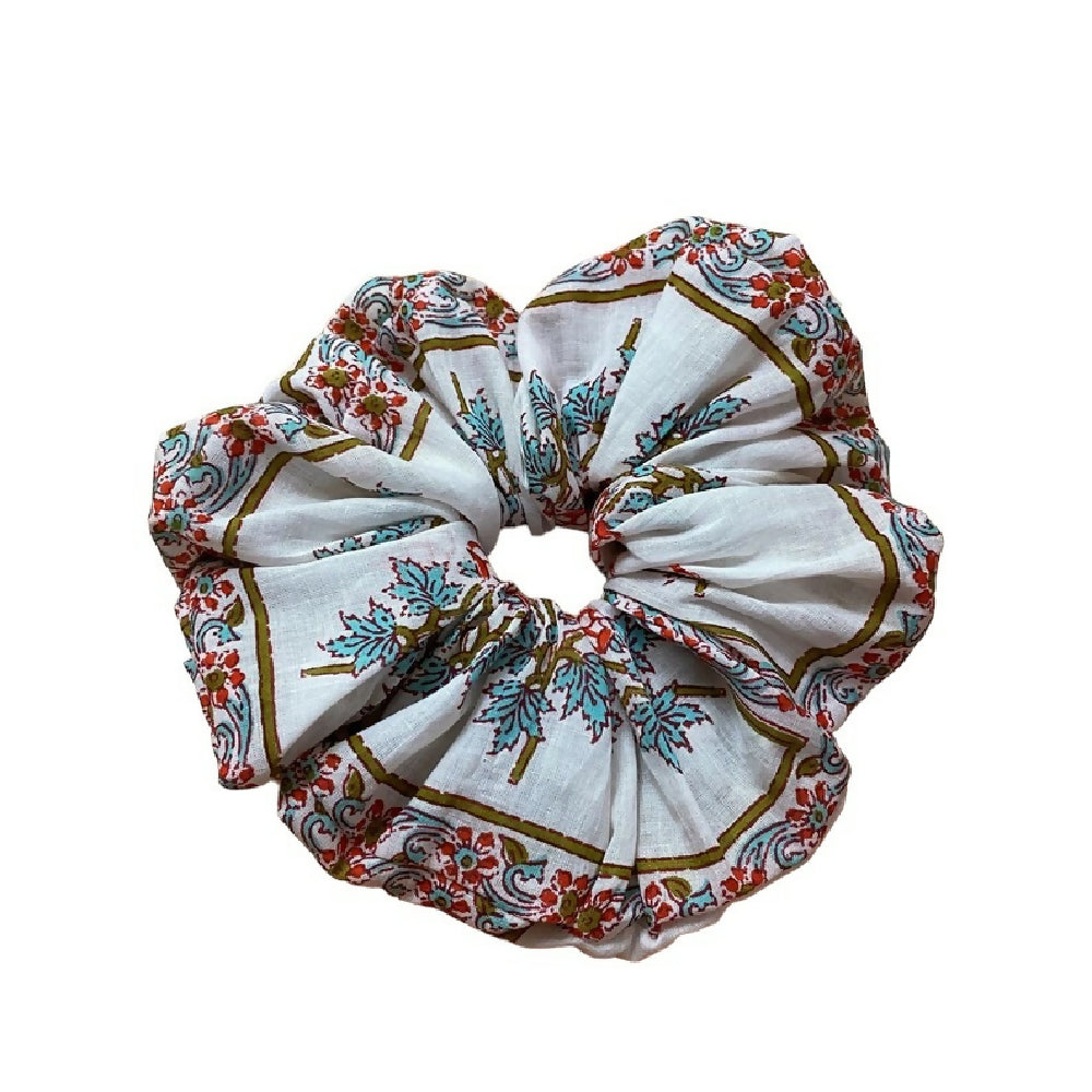 WHITE BLOCK PRINT BOHO GIANT SCRUNCHIE