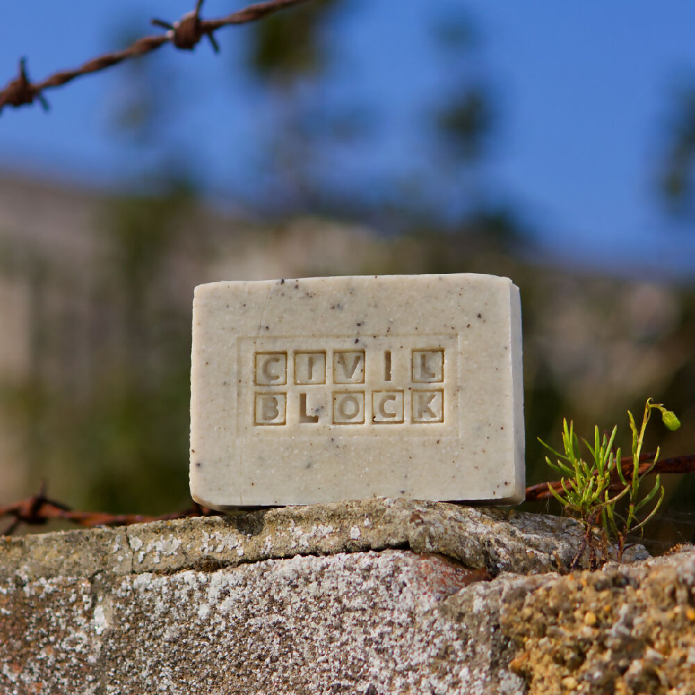 BREEZE BLOCK Black Pepper + Pumice Exfoliating Soap